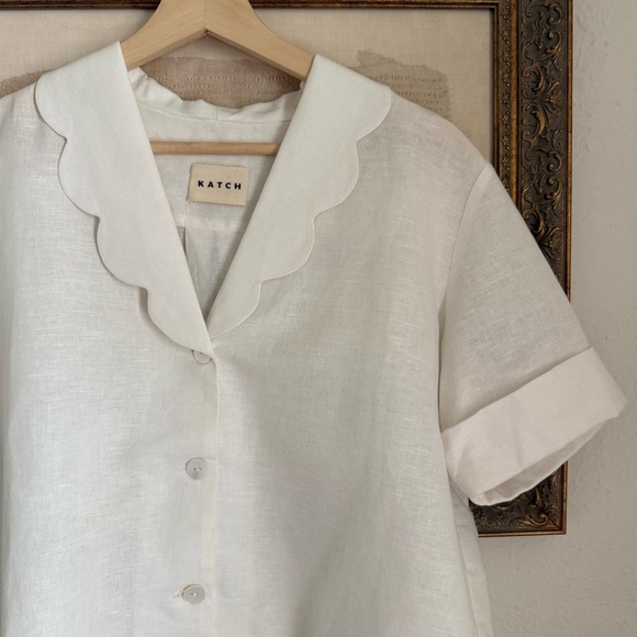 Women's Scalloped Collar Button-Down Shirt in White - Picture 7 of 11